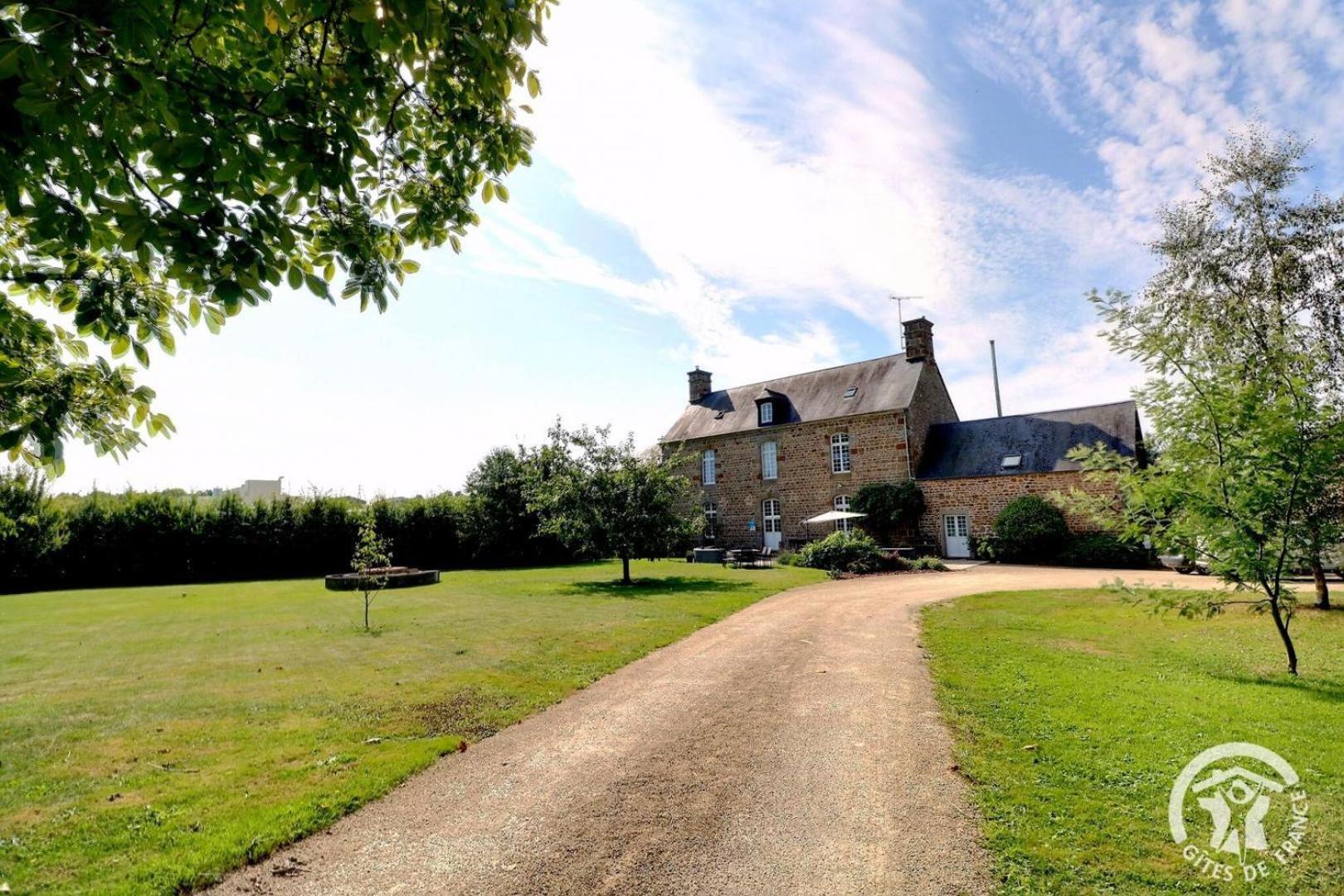 La Gentilhommiere Bed & Breakfast La Bazouges-du-Desert Luaran gambar
